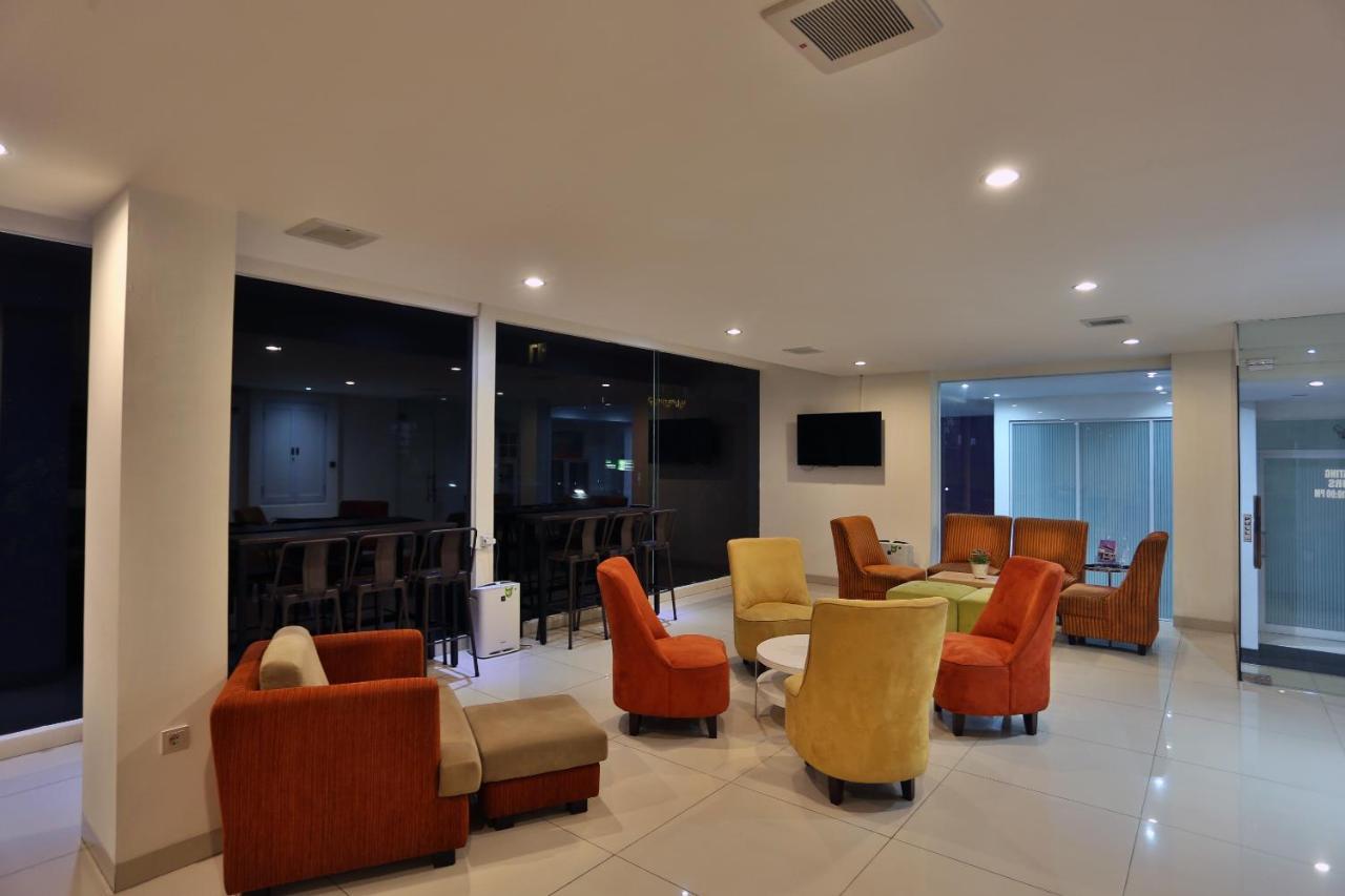 Petogogan Residence Mencil Luaran gambar